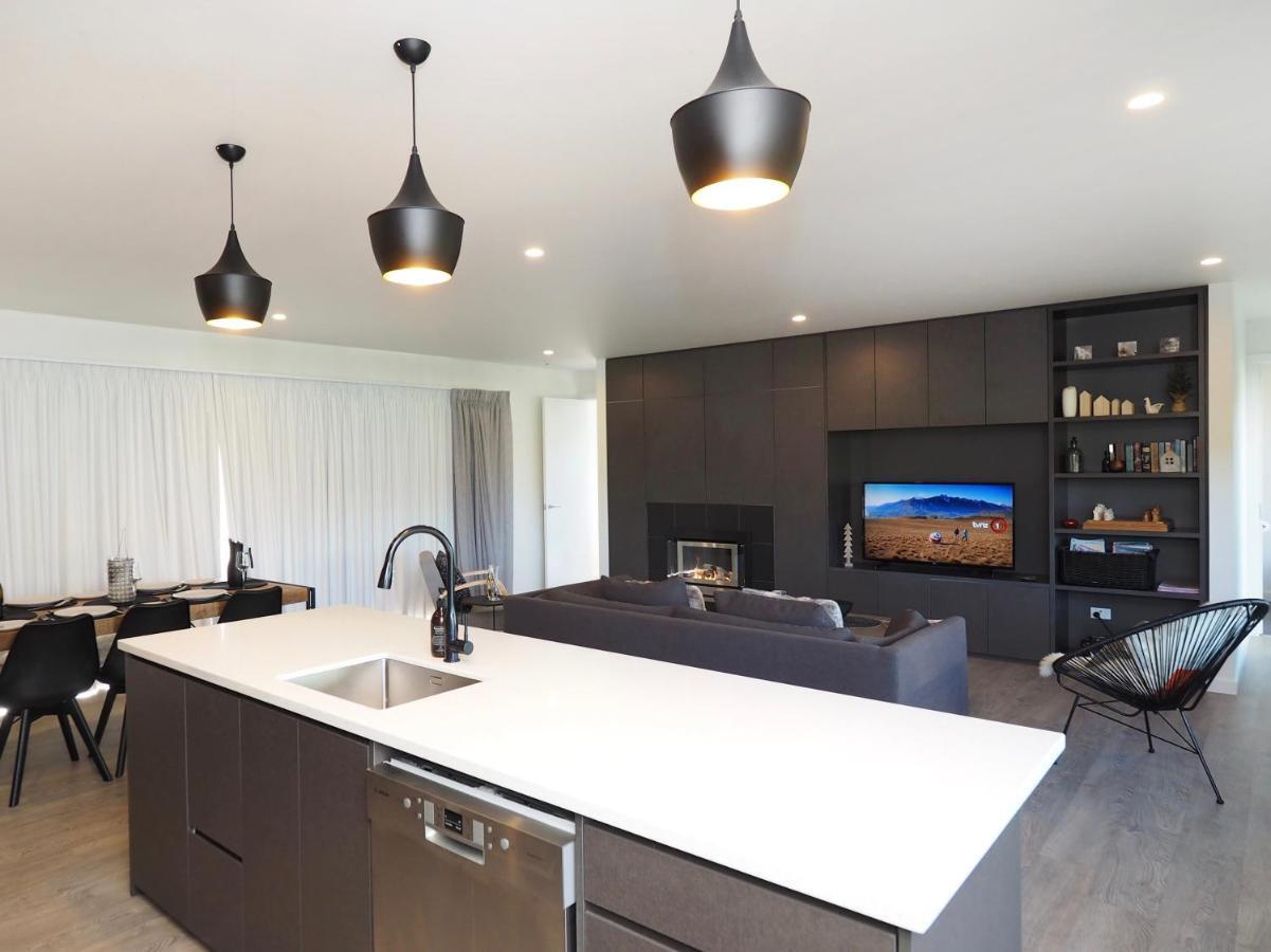 Pinot Longbox - Martinborough Holiday Home Buitenkant foto