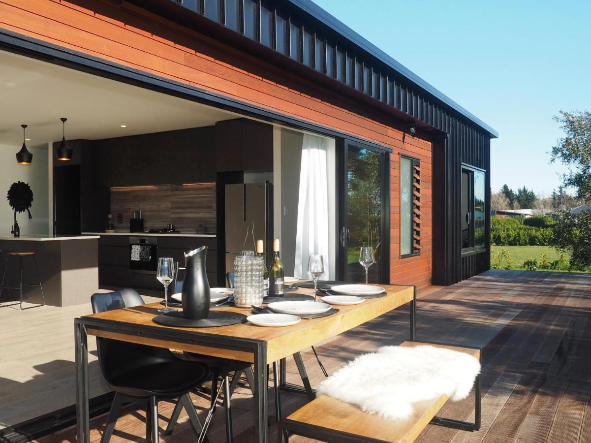 Pinot Longbox - Martinborough Holiday Home Buitenkant foto