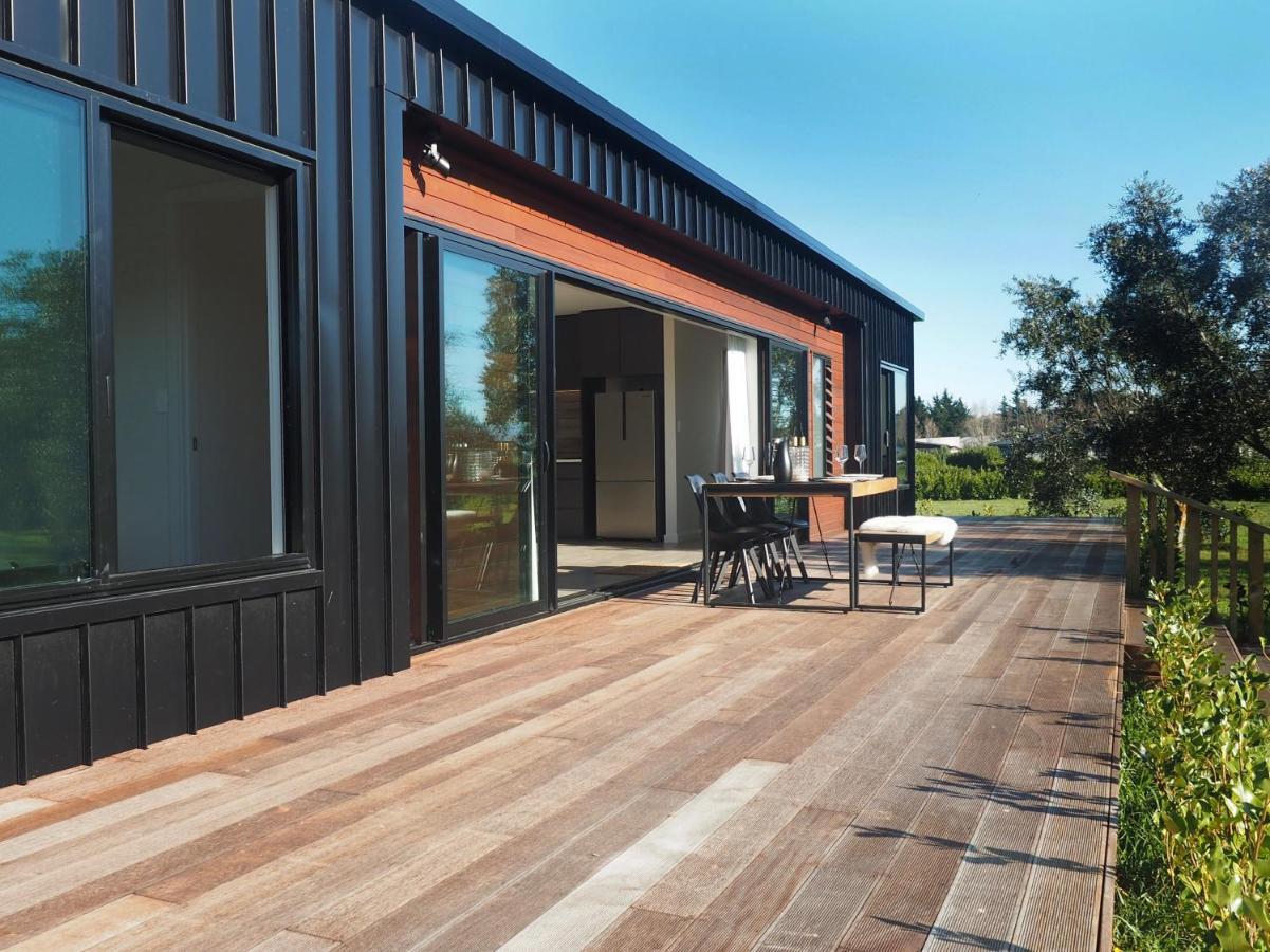 Pinot Longbox - Martinborough Holiday Home Buitenkant foto